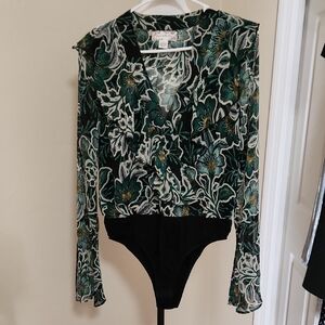 Elegant Floral Bodysuit - Black and Green